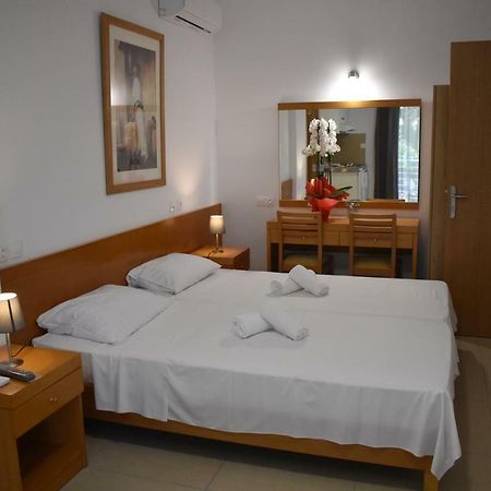 Hotel Ritsa Kamena Vourla Ngoại thất bức ảnh