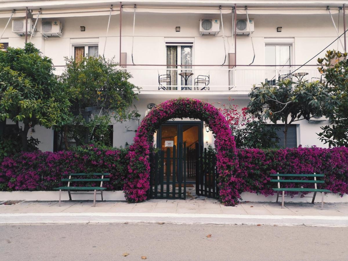 Hotel Ritsa Kamena Vourla Ngoại thất bức ảnh