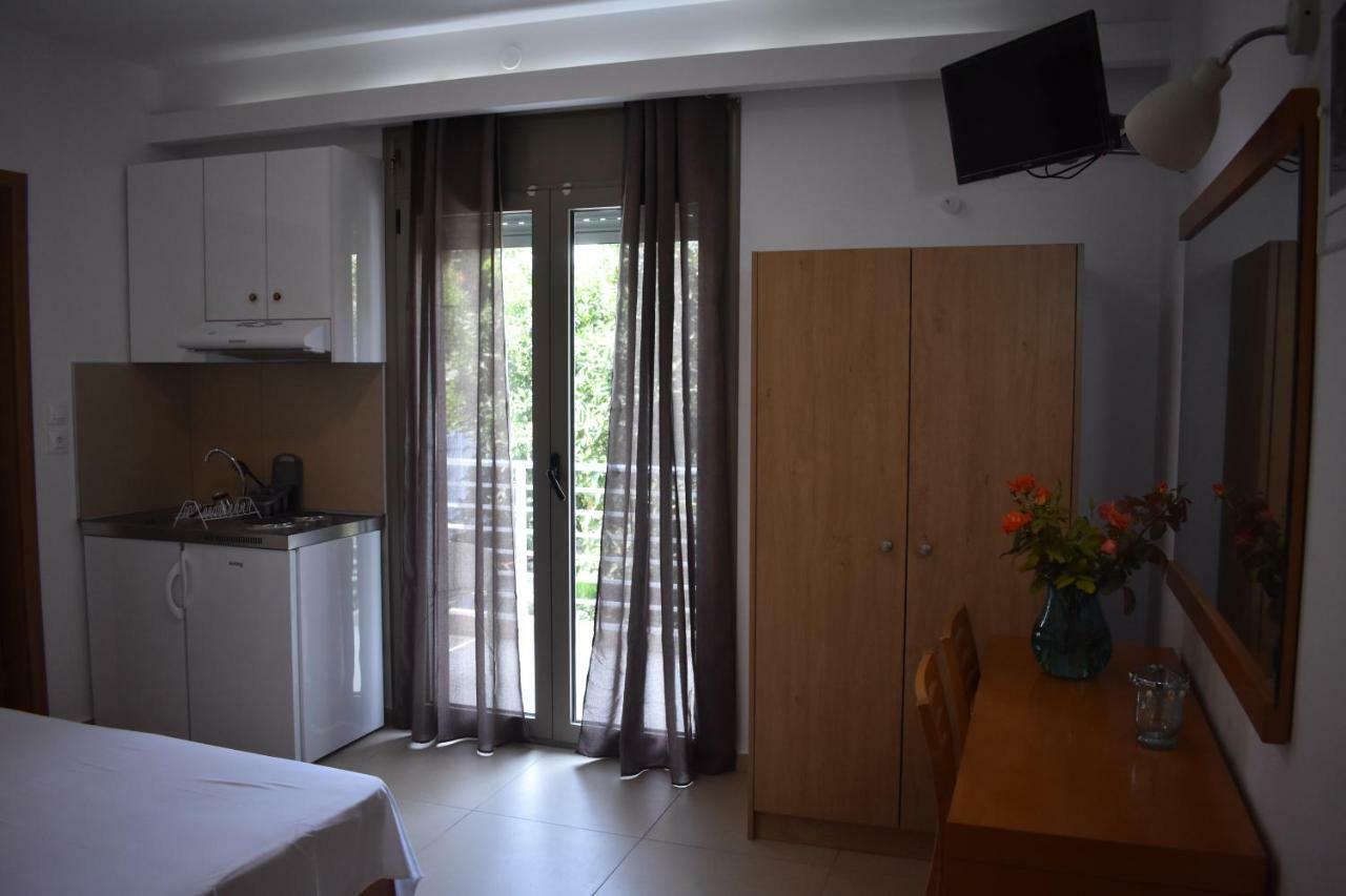 Hotel Ritsa Kamena Vourla Ngoại thất bức ảnh